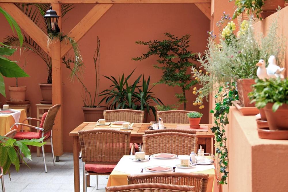 Hotel Zum Roemer Юберлинген Екстериор снимка